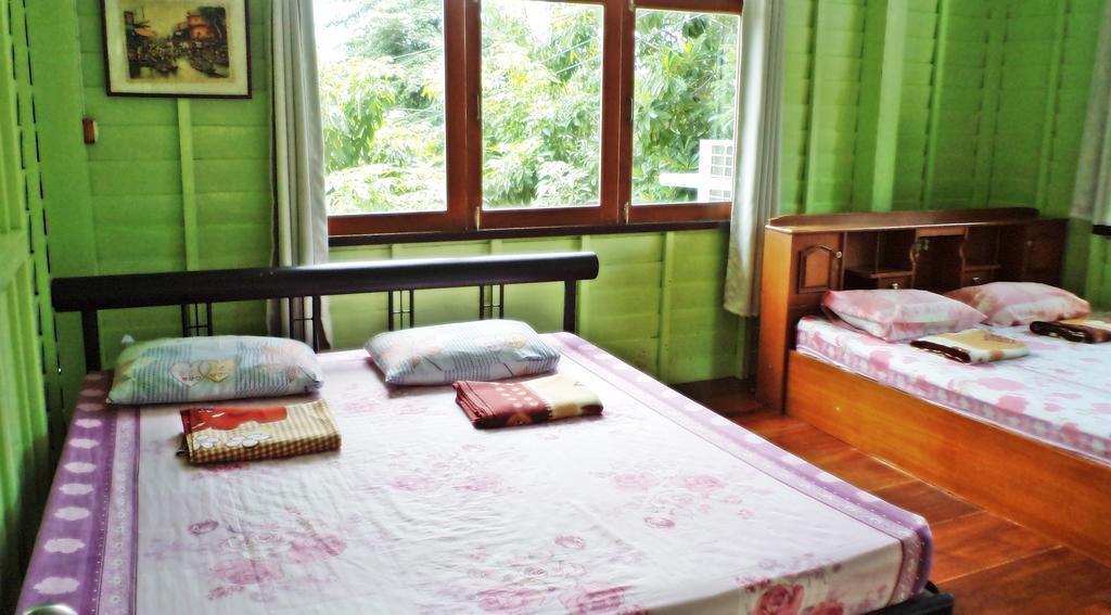 אמפווה Nr Homestay חדר תמונה