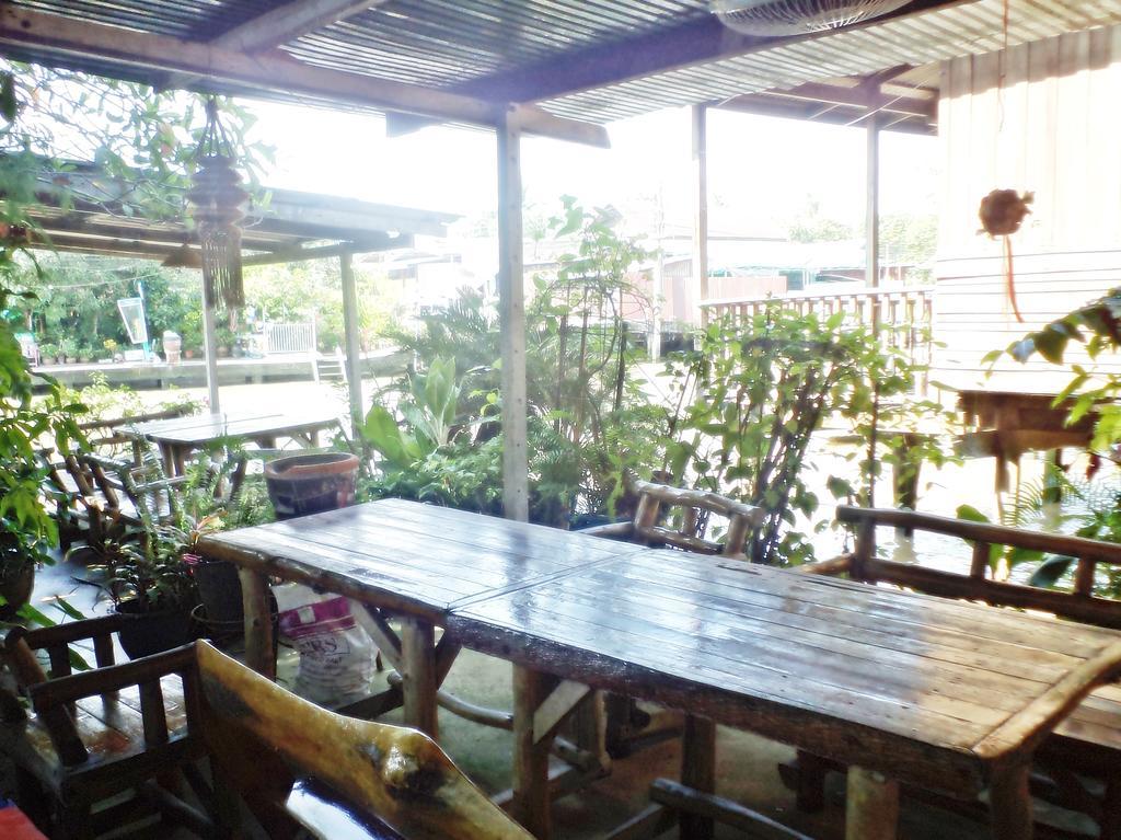 אמפווה Nr Homestay חדר תמונה