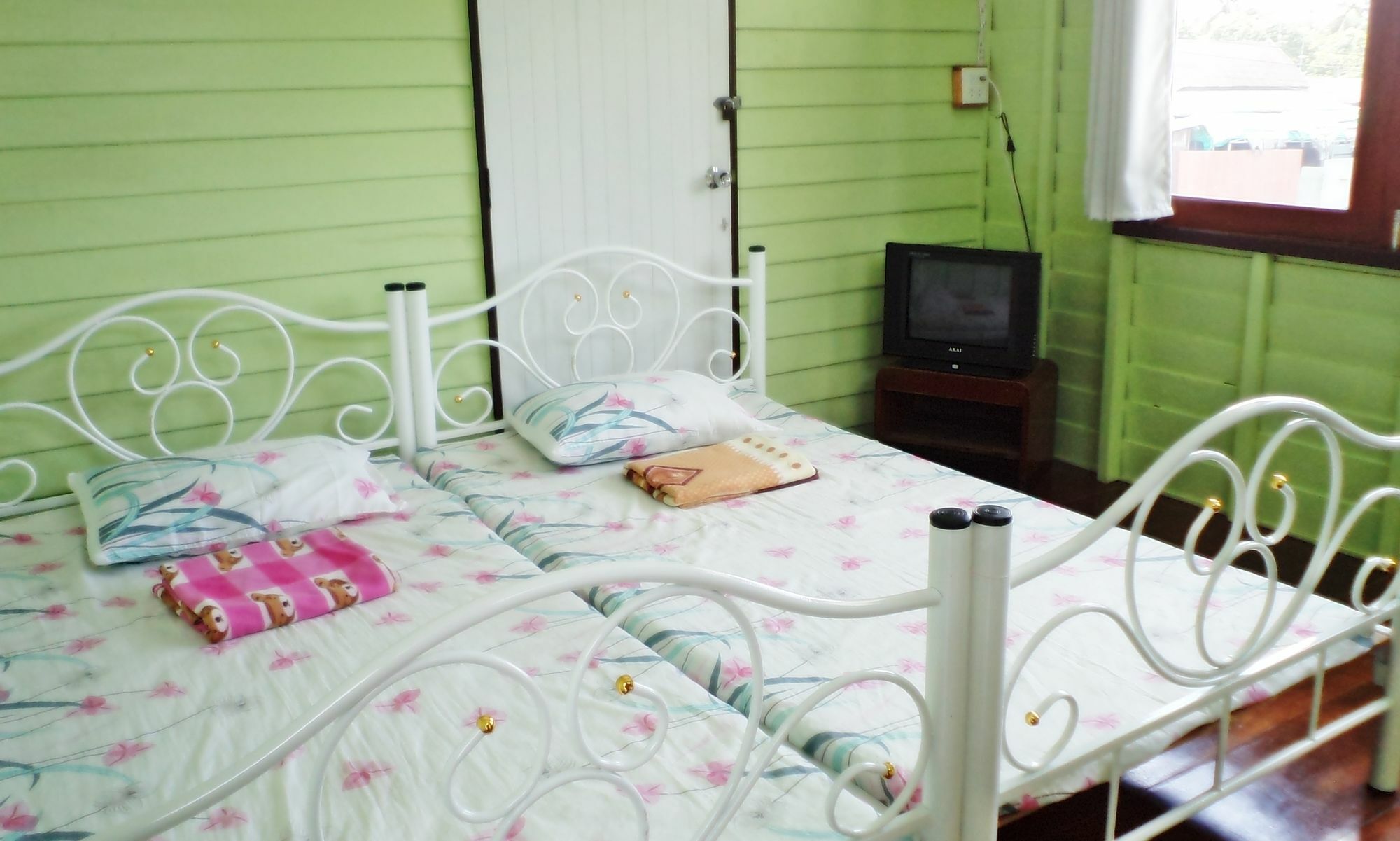אמפווה Nr Homestay מראה חיצוני תמונה